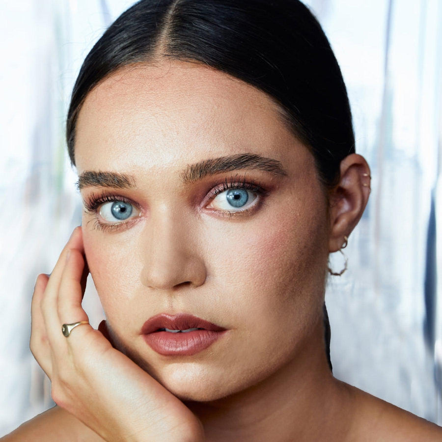 The Edit : Tendances maquillage de l'an 2000 avec Ere Perez