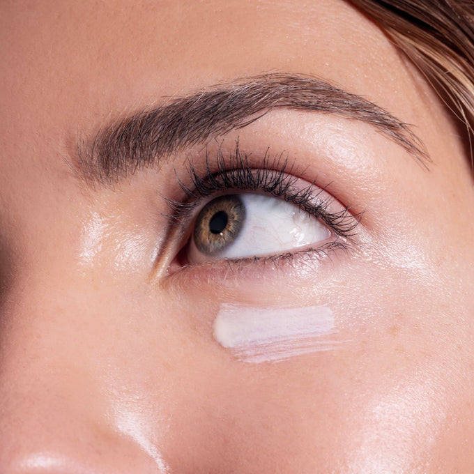 Solara Suncare-Day Dreamer Super Peptide Eye Primer-Skincare-1012-DD_ModelTextureSwipe-The Detox Market | 