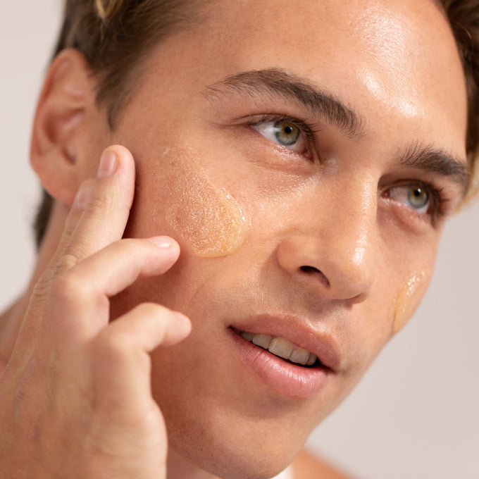 Goop-GOOPGLOW Cloudberry Exfoliating Jelly Cleanser-Skincare-20211201_EDITORIAL_BEAUTY_GOOPGLOW_JELLY_CLEANSER_10-The Detox Market | 