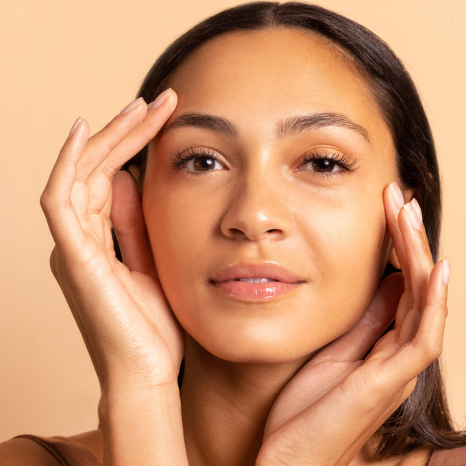 TOK Beauty-Brow Tok-Makeup-Clear-ModelA1-The Detox Market | Clear