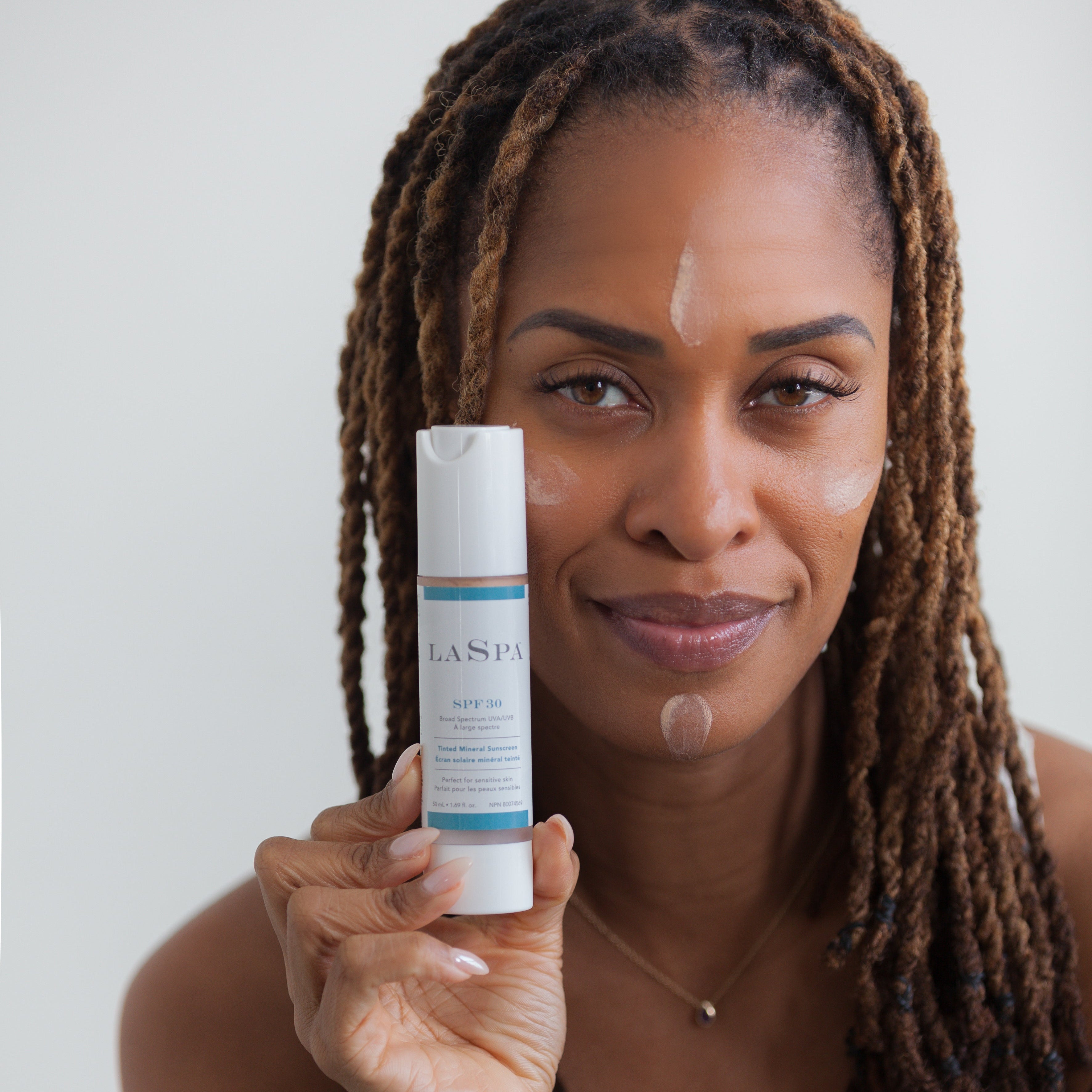 Spf30 Tinted
Mineral Sunscreen