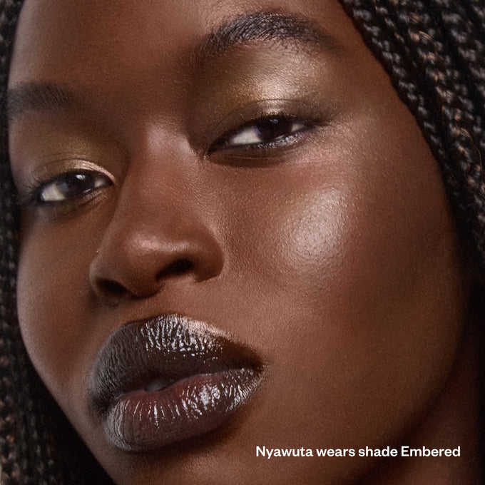 Kosas-Shiny Objects Wet Glisten Highlighter-Makeup-EmberedHeroModel_c222129d-a4fb-4cd1-b89e-7a67b05199e4-The Detox Market | Embered - Bronzed Copper