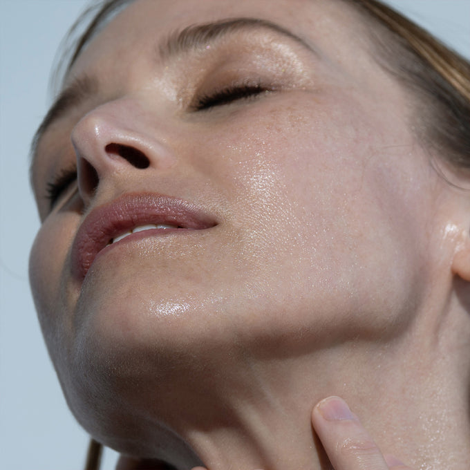 Odacite-Rose + Neroli Hydra-Vitalizing Treatment Mist-Skincare-Hydra-Vitalize-Model-The Detox Market | 