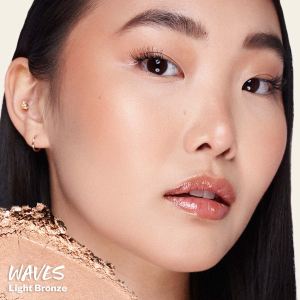 Kosas-The Sun Show-Makeup-Kosas2023_GlowI.V_PDP_02_Waves_Shade-The Detox Market | Waves - light bronze