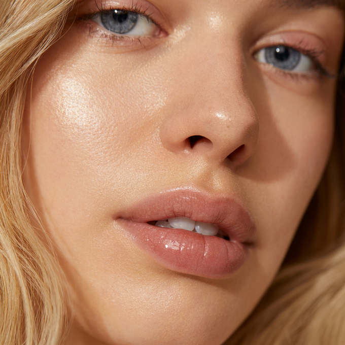 Minori-No Makeup Glow Kit-Makeup-LG02_Model1-The Detox Market | 