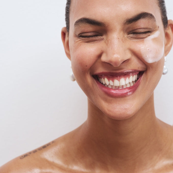 Goop-Daily Detox Foaming Cleanser-Skincare-LOOK_3-250325_DETOX_FOAMxPACKAGING_05571_1copy-The Detox Market | 