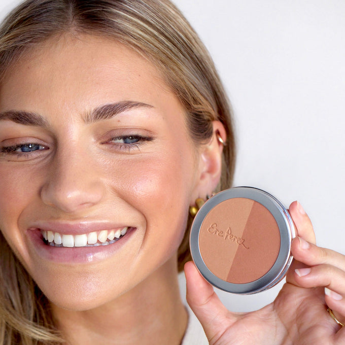 Rice Powder Bronzer - Tulum - Makeup - Ere Perez - ere-perez-Joanna-look3-03 - The Detox Market | 