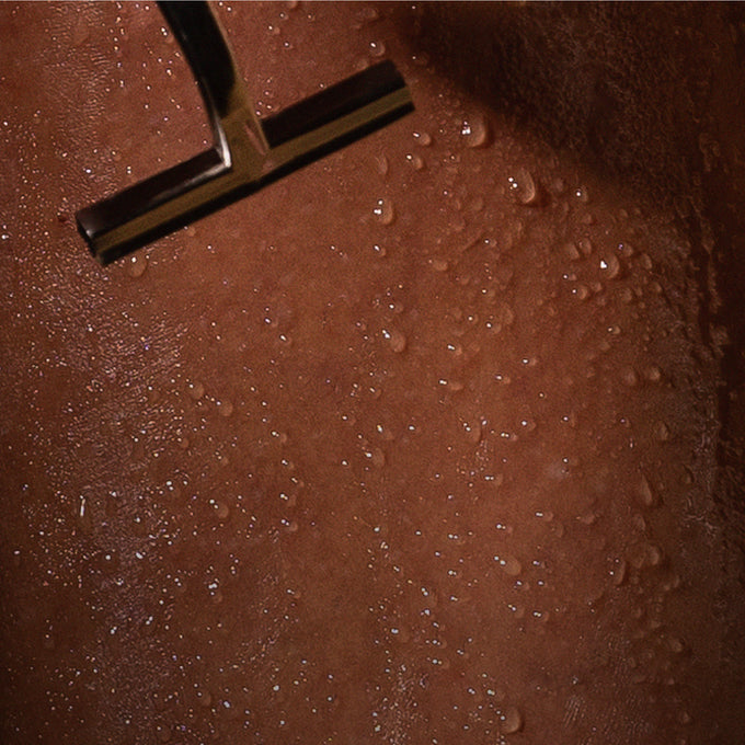 maude-Shave, Moisturizing Shave Oil-Body-md_shave_lifestyle_01-The Detox Market | 