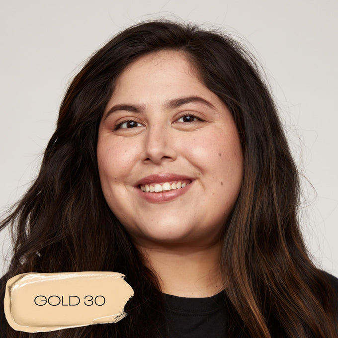 MOB Beauty-Blurring Ceramide Cream Foundation-Makeup-03_PDP_MOBBEAUTY_BCCF_GOLD30_LIFESTYLE-The Detox Market | 