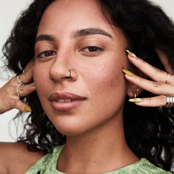 Cream Clay Bronzer - Makeup - MOB Beauty - 03_PDP_MOBBEAUTY_CCBM78_LIFESTYLE - The Detox Market | M78 Rose chocolate brown