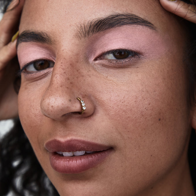 Cream Clay Eyeshadow - Makeup - MOB Beauty - 03_PDP_MOBBEAUTY_CCEM82_LIFESTYLE - The Detox Market | M82 ballet pink