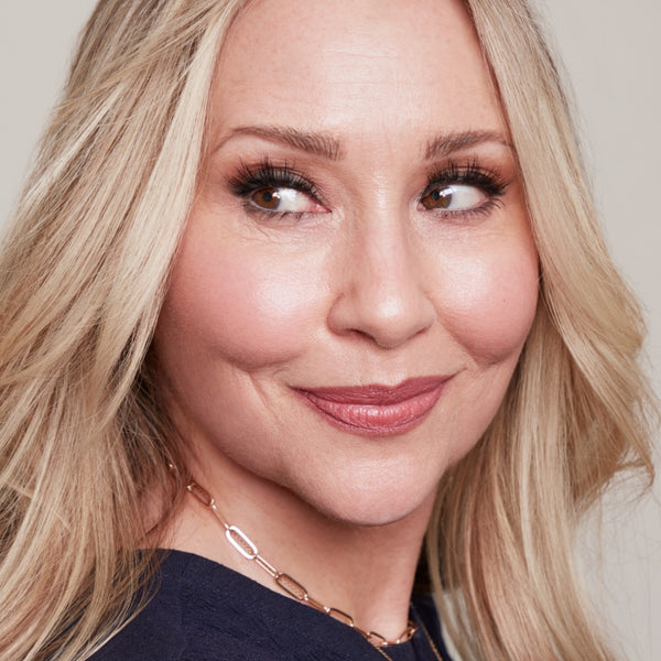 Soft Matte Lipstick - Makeup - MOB Beauty - 03_PDP_MOBBEAUTY_SMLM93_LIFESTYLE - The Detox Market | M93 Rosy Mauve