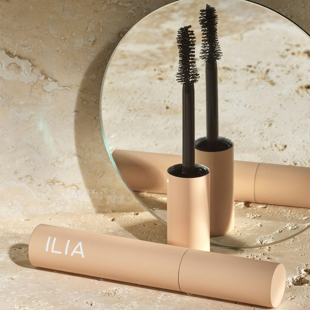 ILIA-Fullest Volumizing Mascara-Makeup-ILIA_FullestMascara_Mirror2-The Detox Market | 
