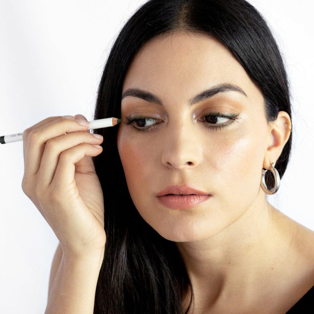 Ere Perez-Jojoba Eye Pencil-Makeup-Karen_L2_05-The Detox Market | 