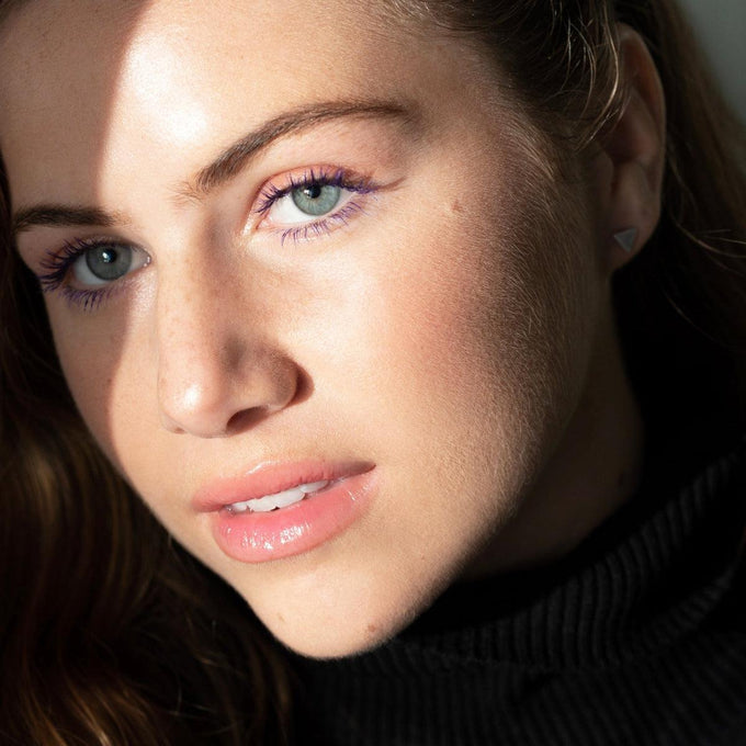 Natural Almond Mascara - Makeup - Ere Perez - ere-perez-ariana-look-3-07 - The Detox Market | 