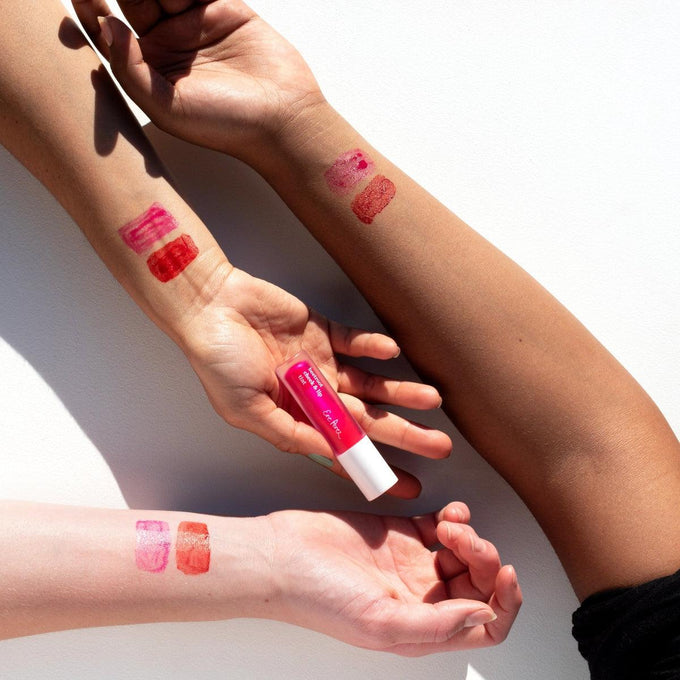 Beetroot Cheek & Lip Tint - Makeup - Ere Perez - ere-perez-swatch-beetroot-cheek-lip-tint-03 - The Detox Market | Always